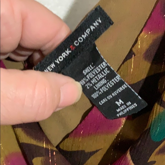 🔥New York & Company Blouse - Picture 3 of 4